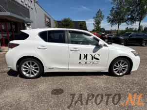 Lexus CT 200h 1.8 16V Samochód złomowany (2011, Bialy)