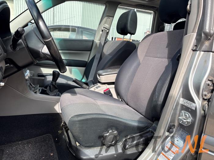 Subaru Forester 2.0 16V X Vehículo de desguace (2007, Gris)