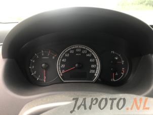 Suzuki Swift 1.5 VVT 16V Samochód złomowany (2005, Czerwony)