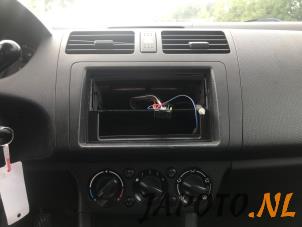 Suzuki Swift 1.5 VVT 16V Samochód złomowany (2005, Czerwony)