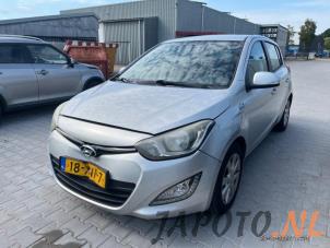 Hyundai i20 1.2i 16V Vehículo de desguace (2012, Gris)