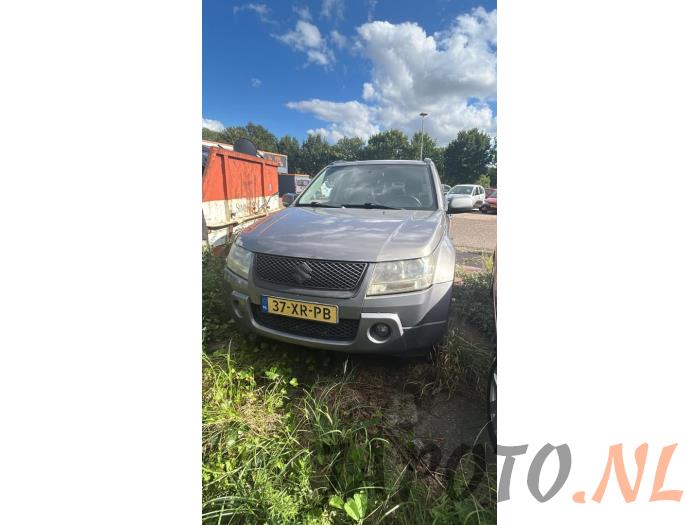Suzuki Grand Vitara II 2.0 16V  (Rozbiórka)