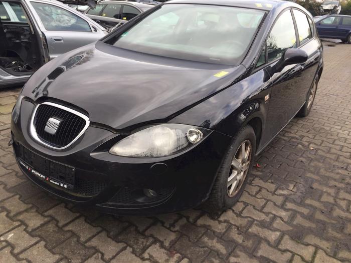 Seat Leon 1p1 2 0 Tdi Dpf Salvage Year Of Construction 08 Proxyparts Com