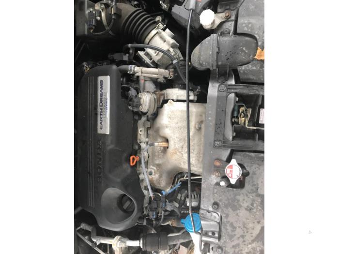 Honda HR-V 1.6 i-DTEC 16V Salvage vehicle (2016, Gray)