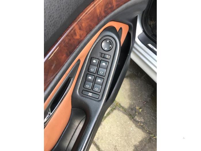 BMW 5 serie Touring 528i 24V Schrottauto (1997, Grau, Silbergrau) 