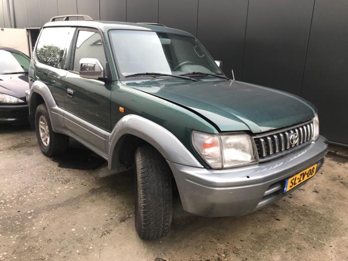 Toyota Land Cruiser 90 3.4i 24V Salvage vehicle (1997, Green, Gray)