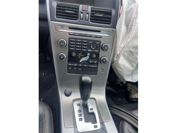 Volvo XC60 I 2.4 D5 20V AWD Épave (2008, Bleu)