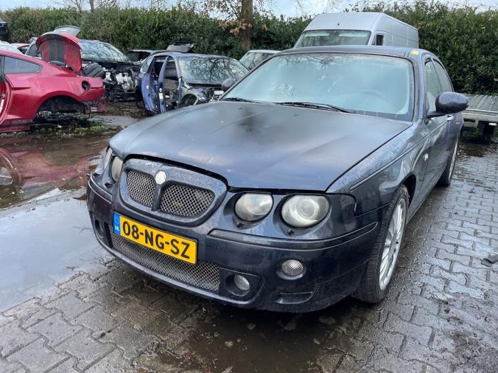 MG ZT 2.5 V6 190 Samochód złomowany (2003, Czarny)