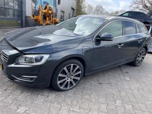 Volvo V60 I 2.4 D6 20V Plug-in Hybrid AWD  (Rozbiórka)