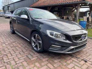 Volvo V60 I 2.4 D6 20V Plug-in Hybrid AWD  (Rozbiórka)
