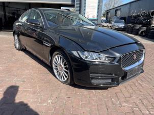 Jaguar XE 2.0d 180 16V  (Rozbiórka)