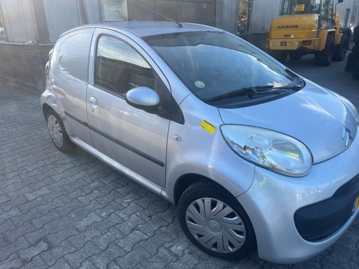 Citroen C1 1.0 12V Schrottauto (2005, Silbergrau)