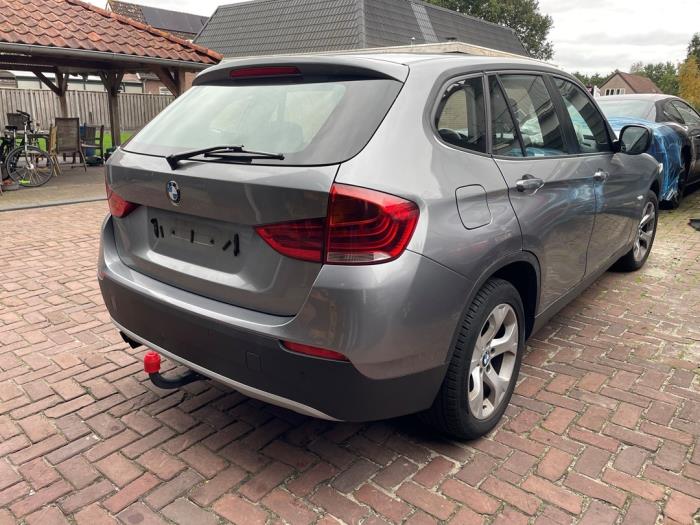 BMW X1 xDrive 25i 3.0 24V Épave (2010, Gris)