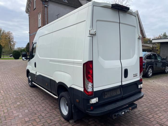 Iveco New Daily VI 35C18, 40C18, 50C18, 65C18, 70C18, 35S18 Samochód złomowany (2017, Bialy)