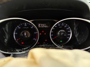 Hyundai iX35 2.0 CRDi 16V 4x4 Vehículo de desguace (2013, Gris)