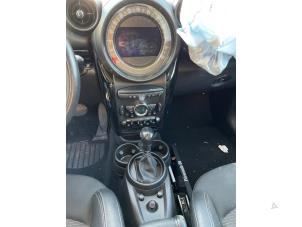 Mini Countryman 2.0 Cooper D 16V Autom. Épave (2014, Métallisé, Vert)