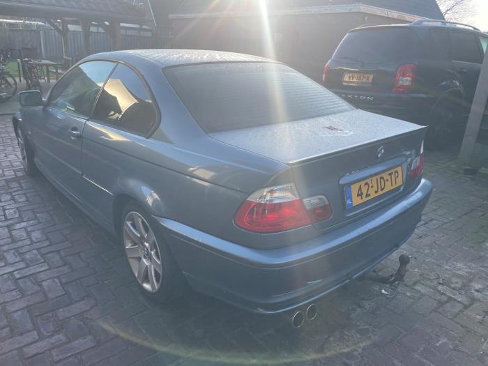 BMW 3 serie 318 Ci 16V Épave (2002, Bleu)