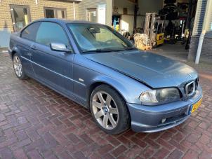 BMW 3 serie 318 Ci 16V Épave (2002, Bleu)
