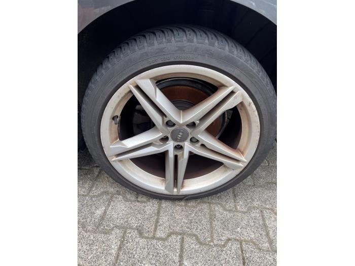 Audi A5 Sportback 2.0 40 TFSI Mild Hybrid 16V Vehículo de desguace (2018, Gris)