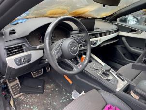 Audi A5 Sportback 2.0 40 TFSI Mild Hybrid 16V Vehículo de desguace (2018, Gris)