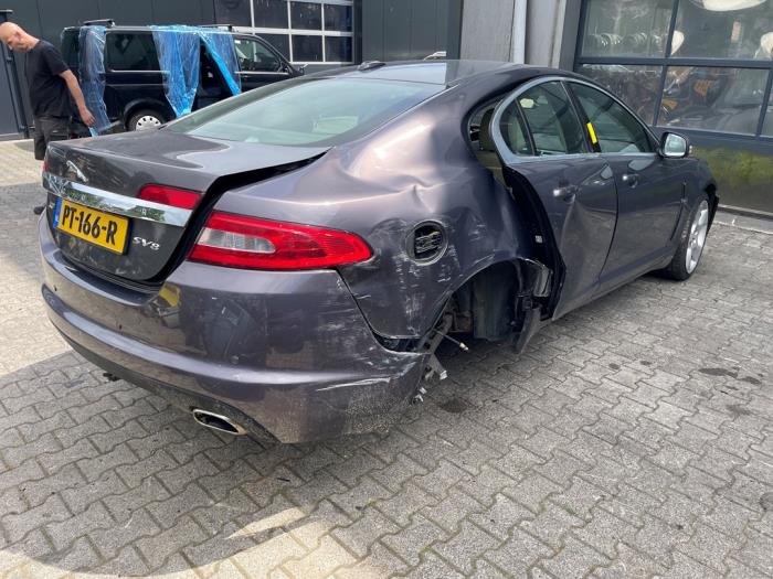Jaguar XF 4.2 S V8 32V Vehículo de desguace (2010, Gris)