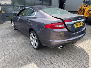 Jaguar XF 4.2 S V8 32V Vehículo de desguace (2010, Gris)