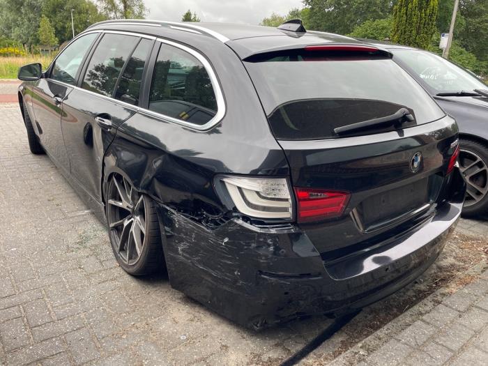 BMW 5 serie Touring 528i 24V Vehículo de desguace (2012, Negro)