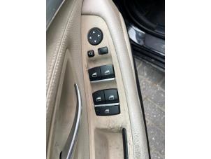 BMW 5 serie Touring 528i 24V Vehículo de desguace (2012, Negro)
