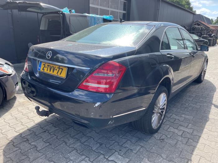 Mercedes S 3.0 S-320 CDI 24V Vehículo de desguace (2010, Negro)