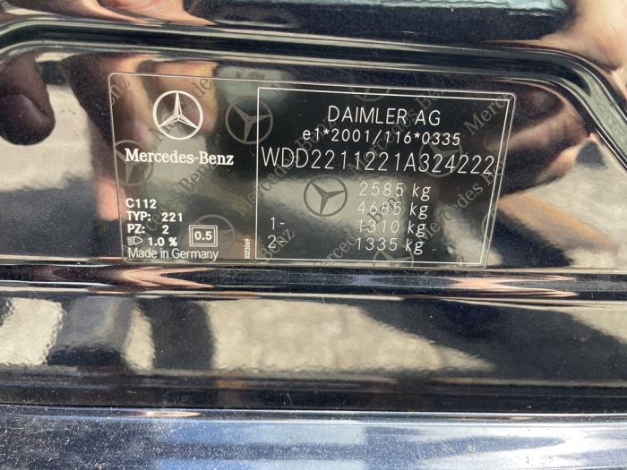 Mercedes S 3.0 S-320 CDI 24V Vehículo de desguace (2010, Negro)