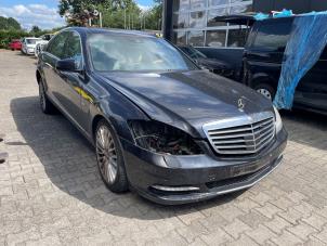 Mercedes S 3.0 S-320 CDI 24V Vehículo de desguace (2010, Negro)