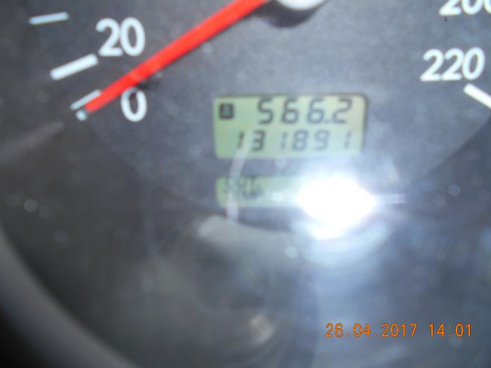 Subaru Forester 2.0 16V X Samochód złomowany (2006, Szary)