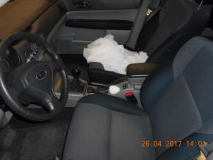 Subaru Forester 2.0 16V X Samochód złomowany (2006, Szary)