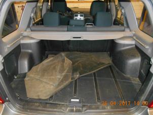 Subaru Forester 2.0 16V X Samochód złomowany (2006, Szary)