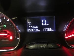 Peugeot 208 I 1.2 Vti 12V PureTech 82 Vehículo de desguace (2014, Negro)