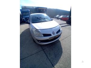 Renault Clio III 1.2 16V 75  (Salvage)