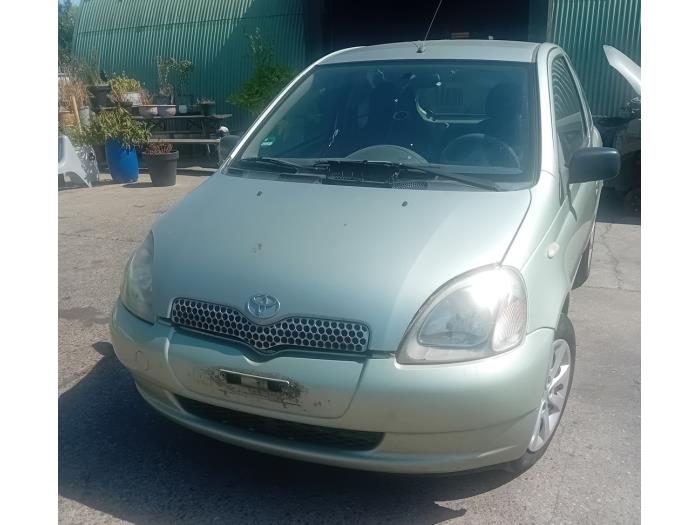 Toyota Yaris 1.3 16V VVT-i  (Skrot)