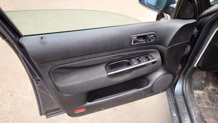 Volkswagen Golf IV 1.8 20V Schrottauto (1998, Grau)