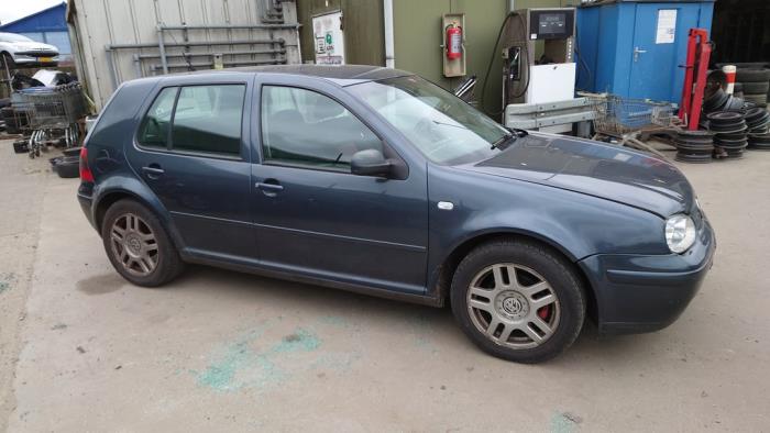 Volkswagen Golf IV 1.8 20V Schrottauto (1998, Grau)