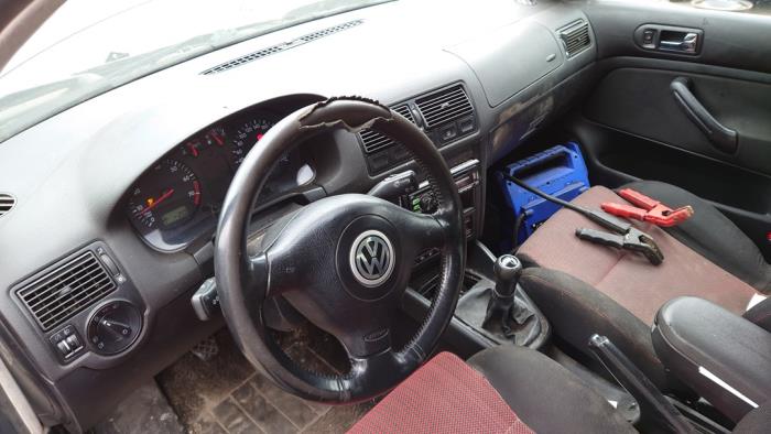 Volkswagen Golf IV 1.8 20V Schrottauto (1998, Grau)