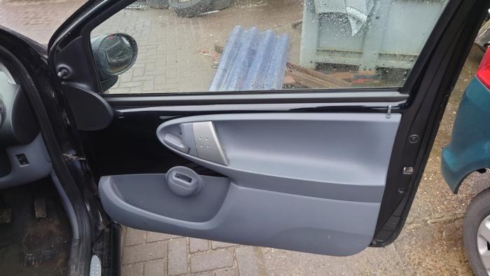 Toyota Aygo 1.0 12V VVT-i Épave (2006, Noir)