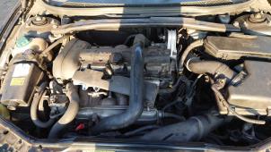 Volvo V70 2.4 T 20V Épave (2001, Gris)