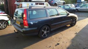 Volvo V70 2.4 T 20V Épave (2001, Gris)