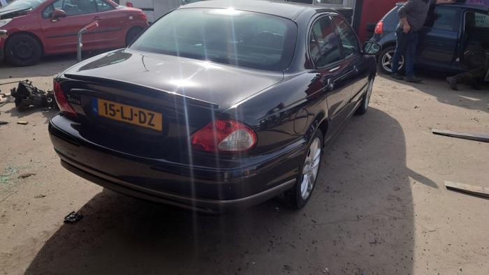 Jaguar X-type 2.1 V6 24V Skrotfordon (2003, ZWART)