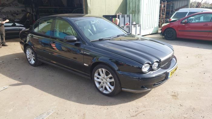 Jaguar X-type 2.1 V6 24V Skrotfordon (2003, ZWART)