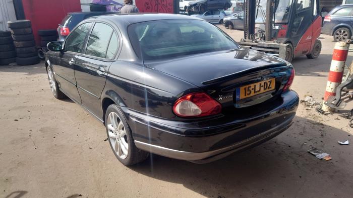 Jaguar X-type 2.1 V6 24V Skrotfordon (2003, ZWART)