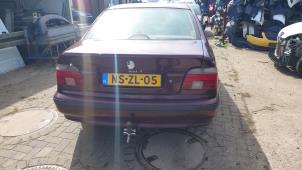 BMW 5 serie 523i 24V Épave (1996, Rouge)