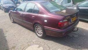 BMW 5 serie 523i 24V Épave (1996, Rouge)