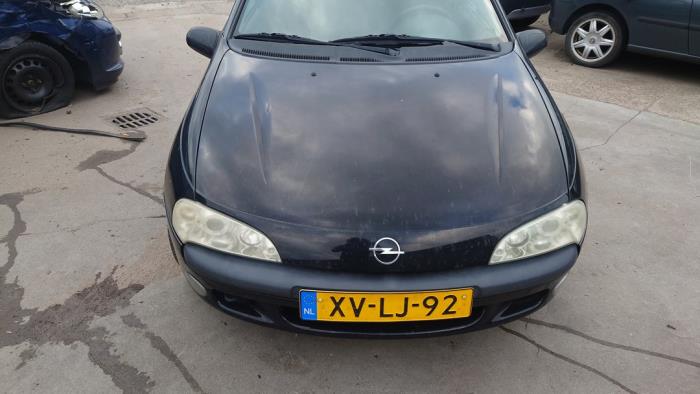 Opel Tigra 1.4i 16V Salvage vehicle (1999, Black)