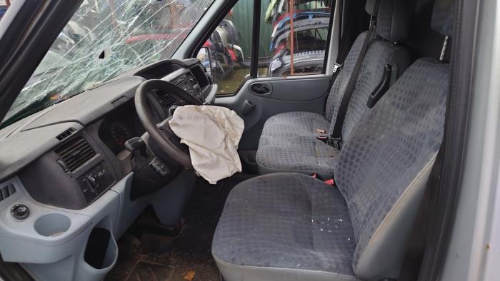 Ford Transit 2.2 TDCi 16V Samochód złomowany (2007, Granit)